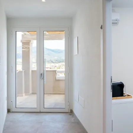 Su Mari Πανσιόν 3*