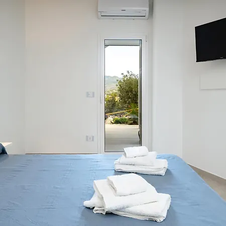 Πανσιόν Su Mari Villasimius